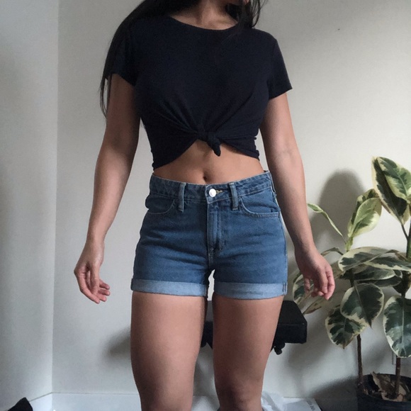 US 2 - Picture 2 of 4